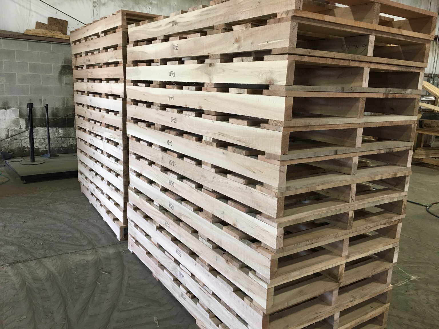 Pallets, Skids, ISPM 15, Custom Crates, Custom Crating